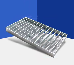 Grille de barre carrée de fer de <span class=keywords><strong>dalle</strong></span> de passerelle de plancher en acier galvanisé plongé à chaud de taille personnalisée pour l'application de parc - Product Image 4