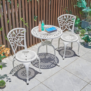Juego de Muebles de Jardín Ulandy de Aluminio Fundido para Exteriores, Mesa y Sillas Resistentes al Agua y a los Rayos UV, Combinación Móvil para Ocio, Color Blanco - Product Image 6