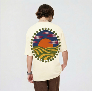 Camiseta de Hombre 100% Poliéster, Personalizada con Código de Belleza, Ropa Urbana de Alta Calidad, Secado Rápido, Diseño Abstracto de Plumas Teñidas a Mano, Estilo Años 70 - Product Image 2