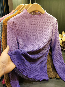 Joli sens avancé couleur progressive haut plissé en relief en trois dimensions 100 T-shirt à manches longues - Product Image 4