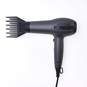 Secador de Pelo Ligero de 1200W con Motor Iónico de Iones Negativos, Difusor y Boquilla, Flujo de Aire de Calidad Profesional - Product Image 2