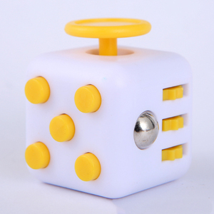 Bán buôn vuông chống căng thẳng cứu trợ 6 bên kim loại vô cùng ma thuật ngón tay thần tài Cube Đồ chơi <span class=keywords><strong>Spinner</strong></span> Tùy chỉnh logo cho người lớn - Product Image 2