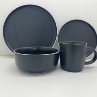 Service de table en céramique émaillée noire classique moderne Guangda |   Ensemble de 4 assiettes et tasses en grès |   Service de fête |   Chaleur
