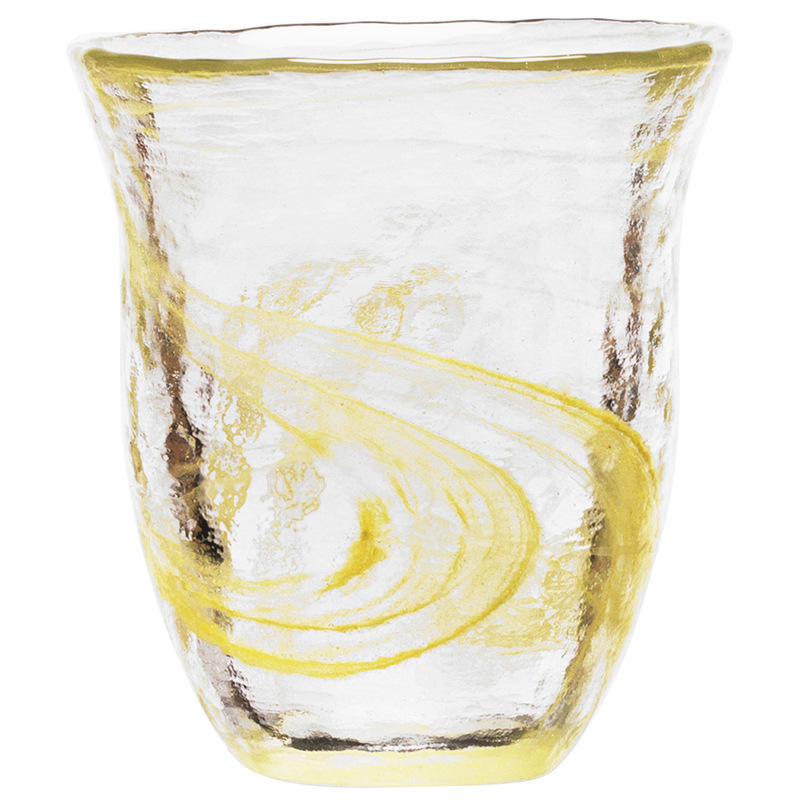 สีเหลือง