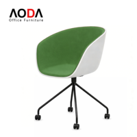 Chaise de bureau pivotante type coquille