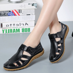 Sandalias Planas de Cuero Vacuno para Mujer, Diseño Perforado, Cómodas, Transpirables, Antideslizantes, a la Moda para Tendencias al Aire Libre - Product Image 2