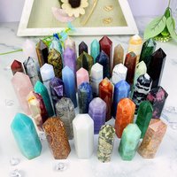 Vente en gros d'usine, point de cristal, labradorite spirituelle, fluorite, quartz rose, pierres de guérison, améthyste, tour de cristal mélangé pour la décoration