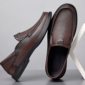 Nouvelle collection printemps, chaussures en peau de mouton pour hommes, chaussures décontractées à enfiler, chaussures en cuir véritable pour hommes d'âge moyen, mocassins à semelle souple - Product Image 2