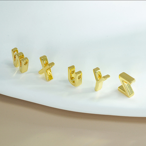 Joyería Hip Hop 26 Colgantes con Iniciales Mini Dijes Brillantes de Letras del Alfabeto Bañados en Oro de 18K para Fabricación de Joyería DIY Collar y Pulsera - Product Image 6
