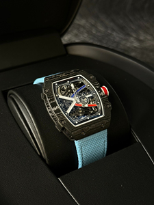 The latest 6702 fully automatic <strong>mechanical</strong> <strong>watch</strong> with a 7.8mm ultra-thin design is a stylish men's carbon fiber wristwatch - Product Image 3