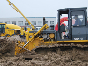 <span class=keywords><strong>SHANTUI</strong></span> 130HP Crawler <span class=keywords><strong>Bulldozer</strong></span> <span class=keywords><strong>SD13S</strong></span> Track Shoe Swamp Dozer - Product Image 6