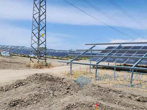 Système <span class=keywords><strong>de</strong></span> montage au sol solaire en acier au carbone robuste, surface anodisée, résistance au vent 60 m/s, résistance à la <span class=keywords><strong>neige</strong></span> 1,5 kN/m2 pour les applications à grande échelle - Product Image 5