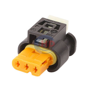 5A2C254-01 Boîtiers de connecteur rectangulaires femelles à 3 broches Accrochage gratuit en ligne pour connecteur BMW - Product Image 2