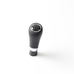 Pomo de palanca de cambios de cuero ergonómico de 5 y 6 velocidades para Mercedes-Benz W204 Clase C - Product Image 1