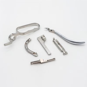 Ensemble d'instruments chirurgicaux médicaux en acier inoxydable, pièces usinées chromées de haute précision - Product Image 6