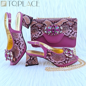 Scarpe da Donna Italiane di Design Verde con Strass, Eleganti Scarpe da Festa con Tacco 6,6 cm e Set Borsa Abbinata - Product Image 6