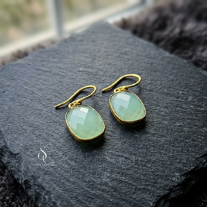 Pendientes Geométricos de Latón Chapado en Oro con Cristal Facetado Verde Menta, Estilo Clásico, Joyería de Moda para Mujer, Regalo - Product Image 3