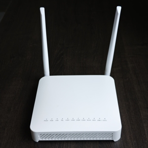 Oferta Especial: ZC-521GT con Servicios de Internet, VOIP e IPTV, 4 Puertos LAN, WIFI, Función Inalámbrica Xpon, Wifi Catv, Epon, Onu, Gpon - Product Image 3