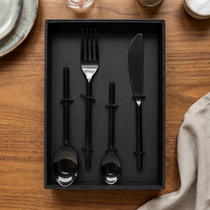 Ensemble de couverts en acier inoxydable avec finition noire satinée - Product Image 3