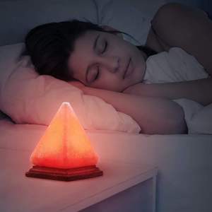 Lámpara de Sal del Himalaya Original, Cristal de Roca USB, Forma de Animal Tallada a Mano con Base de Madera Genuina, Estilo Romántico, Decoración para el Hogar - Product Image 2