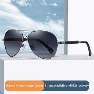 Gafas de Sol Fotocromáticas Polarizadas de Lujo Estilo Piloto con Visión Nocturna para Conducir para Hombre y Mujer con Metal de Memoria - Product Image 3