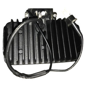 Lumière de travail <span class=keywords><strong>LED</strong></span> carrée de 6,5 pouces pour excavatrices, certifiée ECE R10, 12V-48V, indice de protection IP67, blanc naturel, 72W, garantie de 12/24 mois - Product Image 3