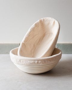 Panier de levage en rotin fait main pour pain au levain, panier de levage naturel avec doublure en tissu pour la cuisson - Product Image 1