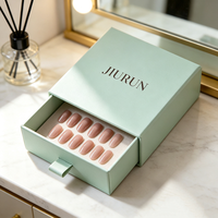 Boîte cadeau coulissante rose personnalisée, boîte d'emballage de luxe pour faux ongles avec insert en mousse et dorure à chaud
