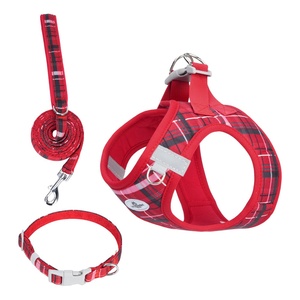 Arnés Clásico a Cuadros con Botones para Perros Pequeños, Estilo INS, Malla Suave, Antiescape, Cómodo, Conjunto de Correa y Chaleco para Pasear Mascotas - Product Image 2