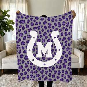 Couverture en polaire à motif léopard pour équipe sportive, couverture douce personnalisée avec logo de mascotte pour regarder les matchs de football - Product Image 2