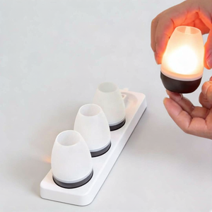 ชุดไฟสร้างบรรยากาศ (4 ชิ้น) – โคมไฟเทียนแบบสัมผัสควบคุมได้ ชาร์จซ้ำได้ พร้อมไฟ LED เปลี่ยนสีได้ และแท่นชาร์จ - Product Image 1