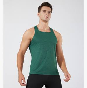 เสื้อกล้ามวิ่งผู้ชาย ระบายอากาศ แห้งเร็ว ขายส่ง ดีไซน์ทันสมัย คอเหลี่ยม น้ำหนักเบา ไร้ตะเข็บ เสื้อกีฬา - Product Image 6