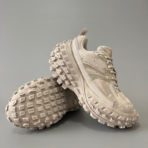 Zapatillas de Lujo Defender 2026, Último Modelo, Diseño Moderno, Antideslizantes, con Suela de Goma con Dientes de Neumático - Product Image 5