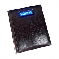 Couvertures de menu de restaurant personnalisées en cuir PU de qualité supérieure, durables, avec porte-boissons, logo couleur personnalisé nickelé LED, ISO