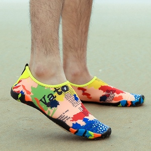 Chaussures aquatiques à séchage rapide unisexe pour la plage, la natation, le surf et la randonnée aquatique, sandales légères pour femmes et hommes - Product Image 6