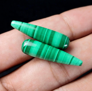 Pareja de Gemas Cabujón de Malaquita Natural Lisa en Forma de Gota para la Fabricación de Pendientes y Collares, Piedra de Nacimiento de Abril, 9x30mm, Gota a Gota - Product Image 1