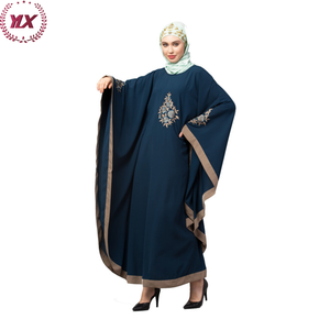 Élégant saoudien modeste longue <span class=keywords><strong>robe</strong></span> de luxe musulman islamique ethnique Abaya femmes brodé Floral mode contraste frontière caftan - Product Image 3