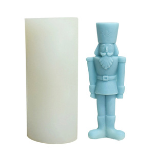 Moule en silicone pour <span class=keywords><strong>bougie</strong></span> d'aromathérapie écologique sans odeur en forme d'homme, avec démoulage simplifié et emballage en sac OPP - Product Image 1