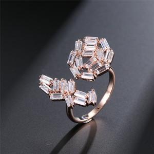 RAKOL RP2002 Exclusivo Rose/18K Gold Fancy Zircon Rectángulo Cluster CZ Anillo ajustable - Product Image 5