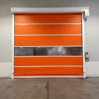 Volet roulant électrique latéral moderne en polymère PVC avec composants en acier inoxydable et finition étanche pour atelier intérieur