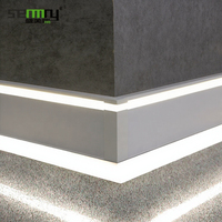 Moderne LED-Leuchtende Fußleisten-Beleuchtung aus Aluminiumlegierung, Langlebig und Wasserbeständig, Bodenbelagszubehör