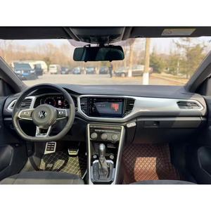Venta Especial: Auto Usado <span class=keywords><strong>2022</strong></span>, <span class=keywords><strong>T</strong></span>-<span class=keywords><strong>Roc</strong></span> Turbo Gasolina, SUV 5 Puertas, 5 Asientos, Volante a la Izquierda, Techo Panorámico, Interior en Cuero Oscuro - Product Image 2