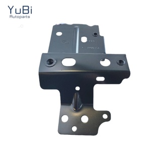 Soporte de guardabarros para LandRover <span class=keywords><strong>Evoque</strong></span> 2013-2021 Año OEM <span class=keywords><strong>LR</strong></span> 036846 / LR036845 - Product Image 1