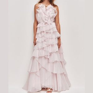 Robe longue florale à volants pour femme, de haute qualité, sur mesure, avec fermeture éclair discrète au dos, sans manches, taille ajustée - Product Image 1