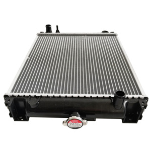 Intera parte del motore yanmar 4 tnv88 radiatore in <span class=keywords><strong>alluminio</strong></span> per yanmar 4 tnv88 4 tne88 radiatore per motore auto - Product Image 3