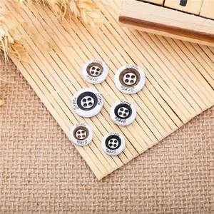 Broche de pérolas contra botões, com strass, broches de pinos, emblemas e botões de camisa