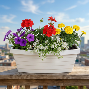 Pot de fleurs en plastique elliptique blanc pour jardin extérieur, style moderne - Product Image 1