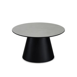 Table basse minimaliste pour salon, conçue pour un intérieur épuré, en matériau durable, surface lisse et idéale pour une utilisation quotidienne en famille - Product Image 1