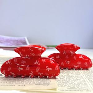 Pinces à cheveux pour femmes, blanches, avec nœud rouge, points acryliques, imprimé cœur rouge, pinces à cheveux en PVC - Product Image 4