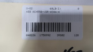 ACH550-VDR-038A-4 VFD พร้อมสวิตช์ตัดการเชื่อมต่อ 25 แรงม้า 380-480 โวลต์-เอซี 0-500 เฮิรตซ์ ไดรฟ์ PLC รุ่น ACH550 - Product Image 2